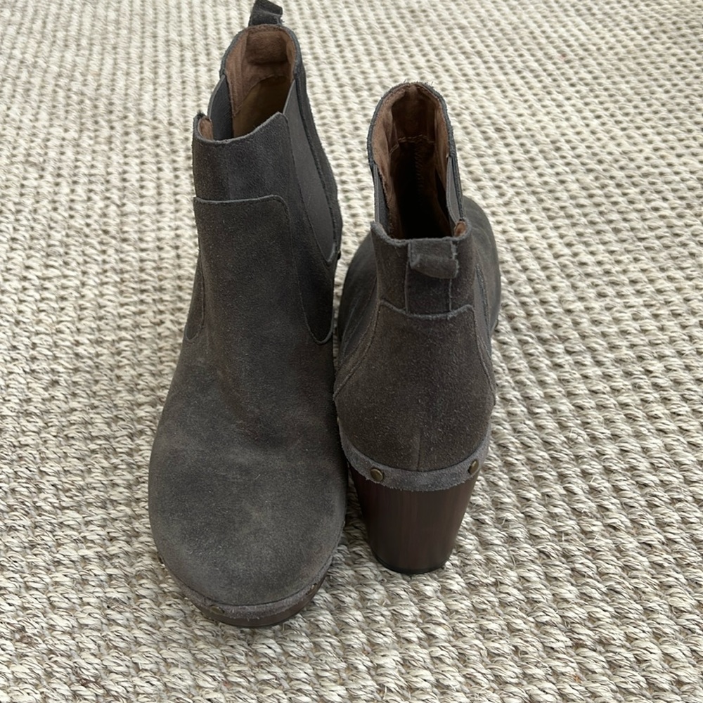 Clark’s Artisan heeled clog boots
